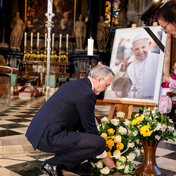 Stephansdom: Österreich nahm Abschied von Papst Franziskus